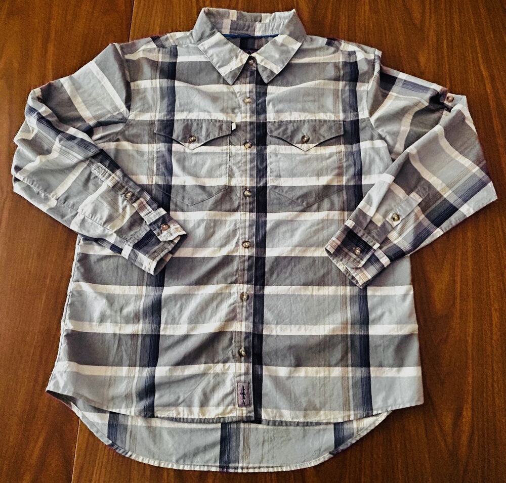 Patagonia Long-Sleeved Sun Stretch Berlin Blue Plaid Shirt - Women’s Small